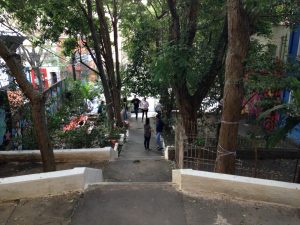 visão de cima da escadaria reformada pelo cidade ativa